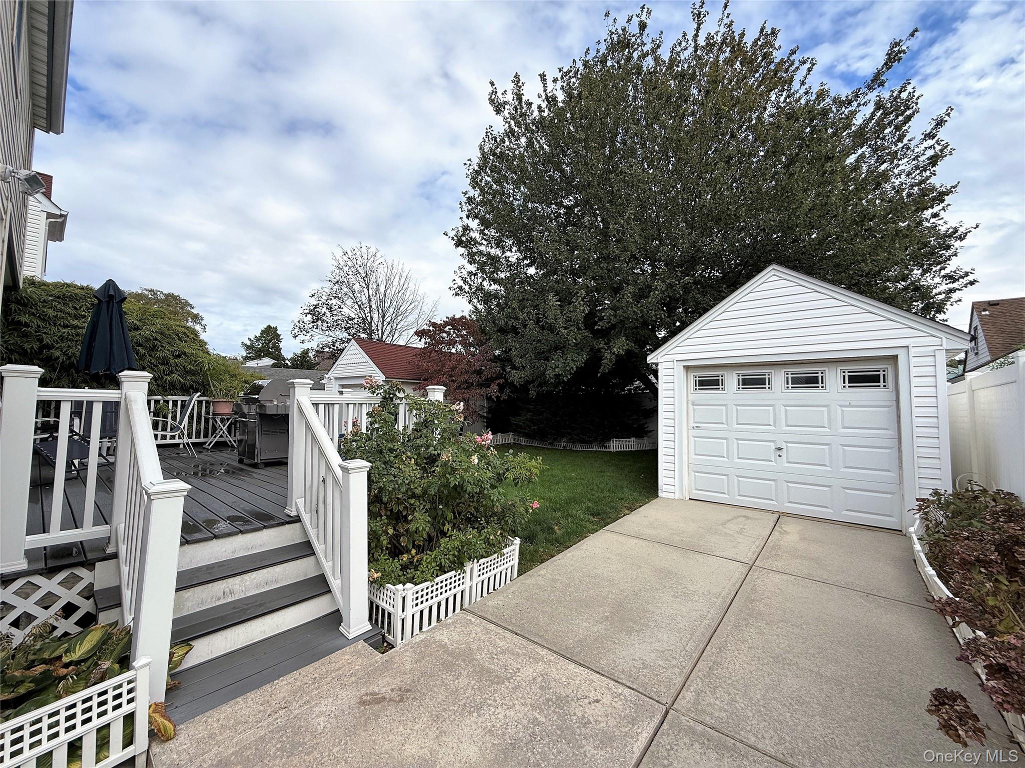 2531 Mount Avenue, Oceanside, NY 11572