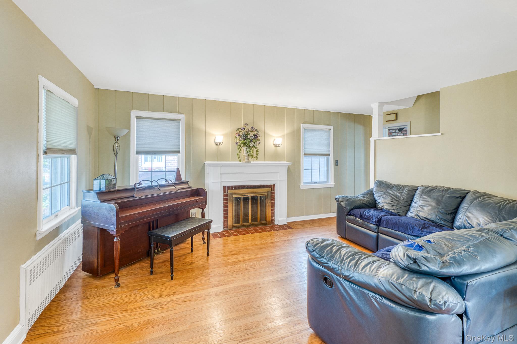 2531 Mount Avenue, Oceanside, NY 11572