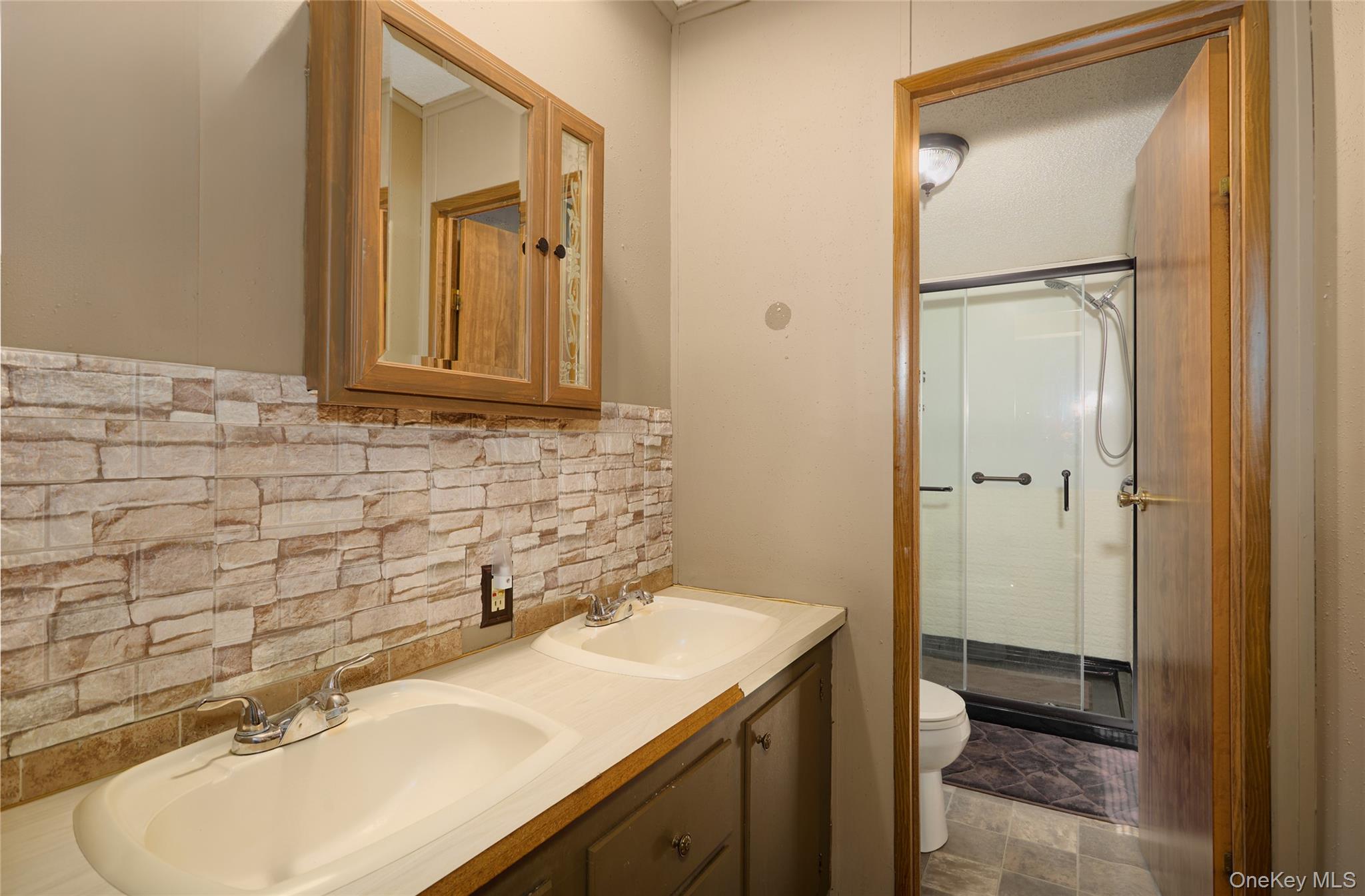 65 Tims Road, Ancram, NY 12502