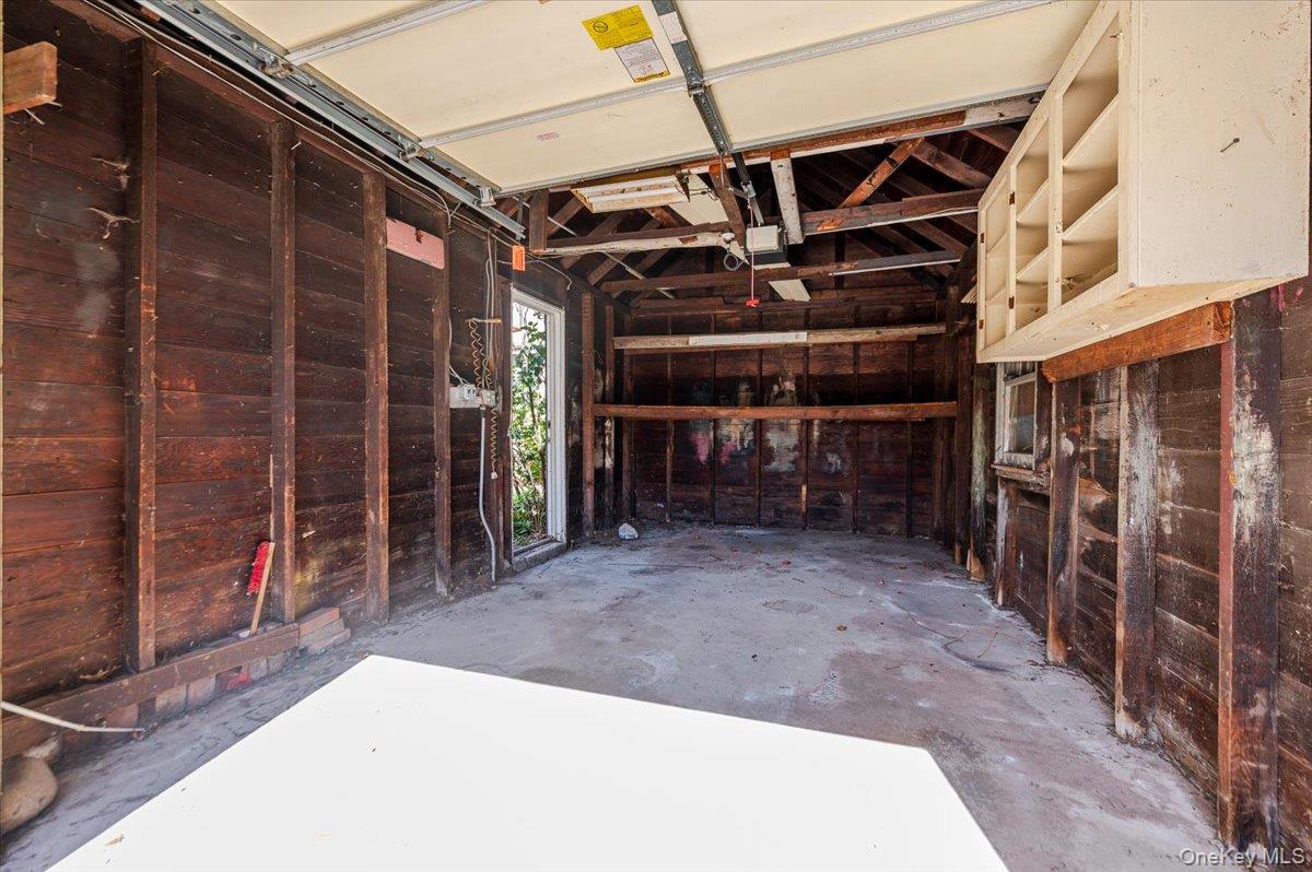 27-19 Murray Street, Flushing, NY 11354