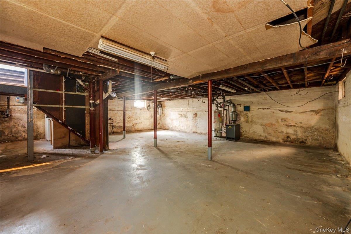 27-19 Murray Street, Flushing, NY 11354