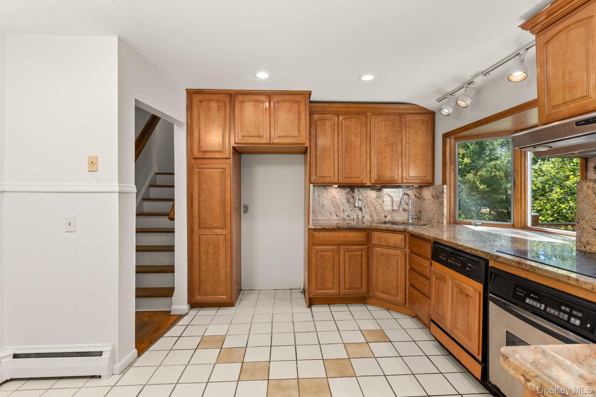 1 Manor Drive W, Lagrangeville, NY 12603