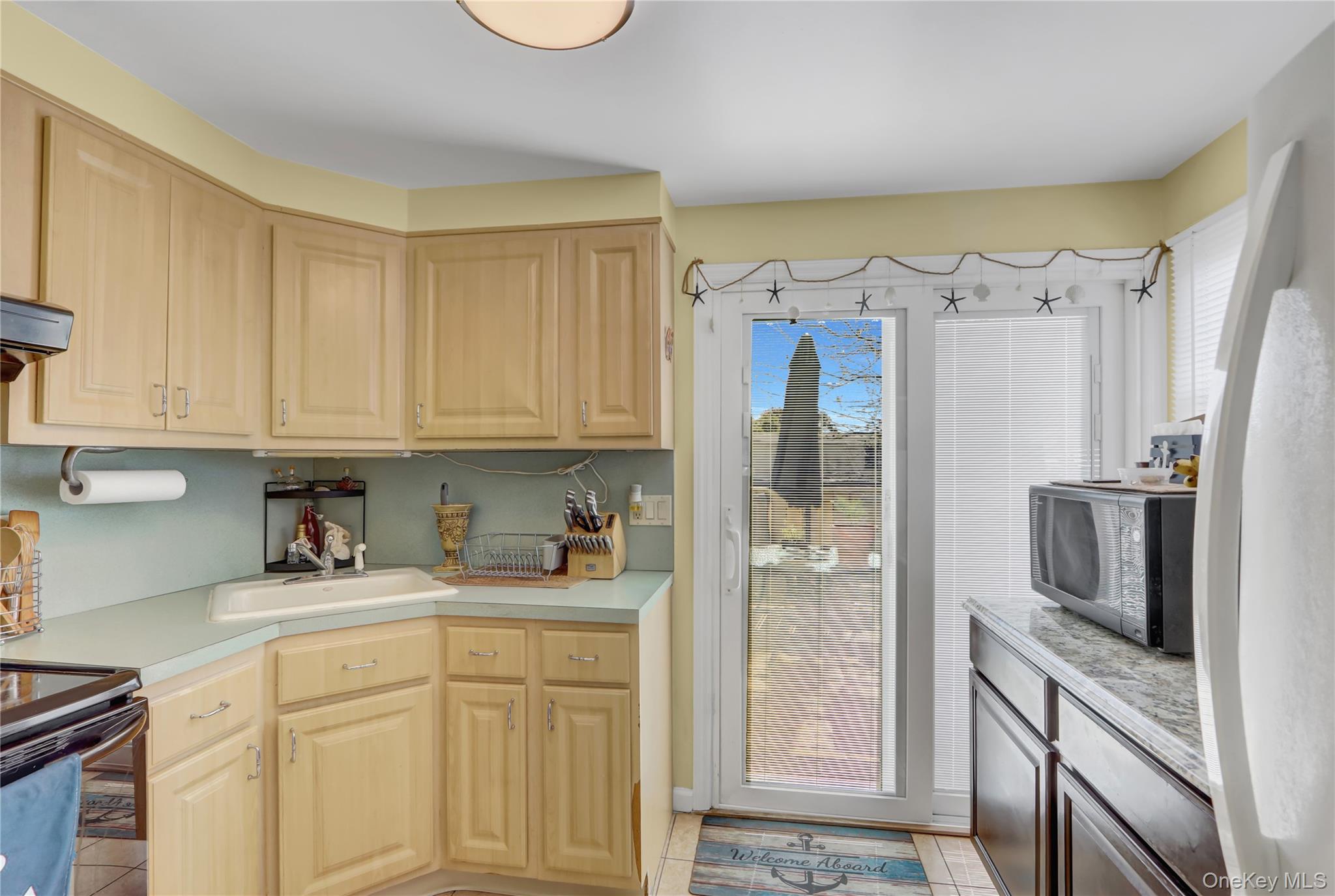 123 Cottage Boulevard, Hicksville, NY 11801