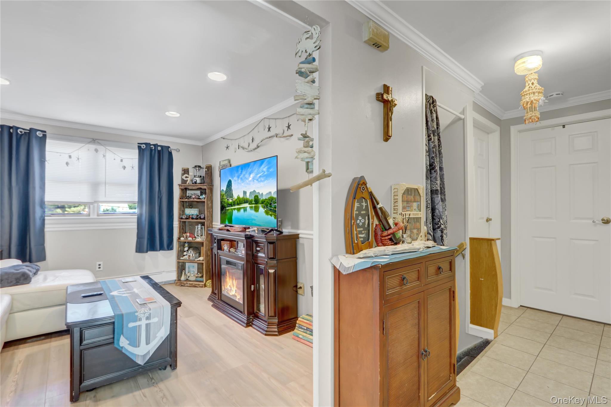 123 Cottage Boulevard, Hicksville, NY 11801