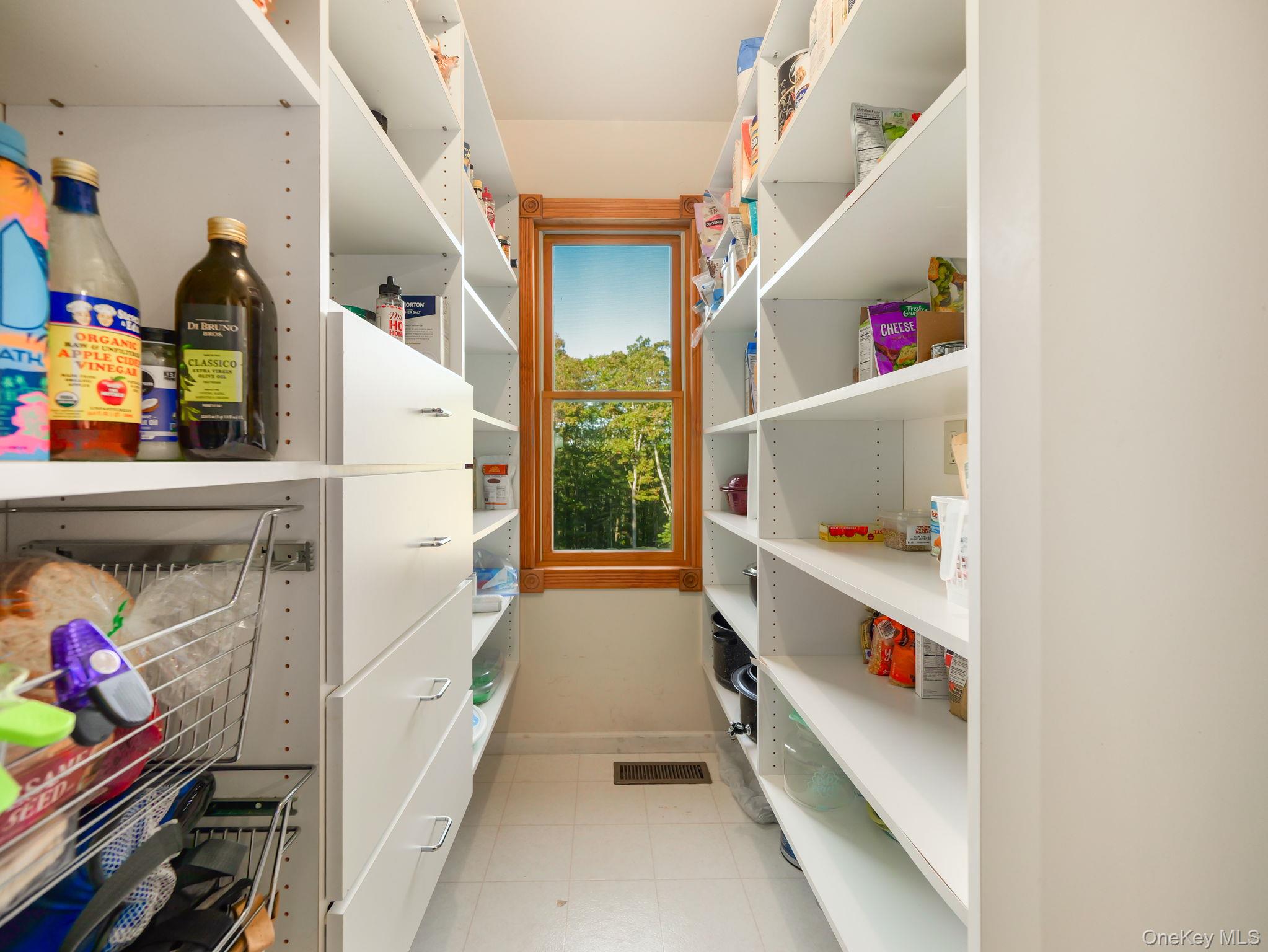 55 Ozeriany Road, Barryville, NY 12719