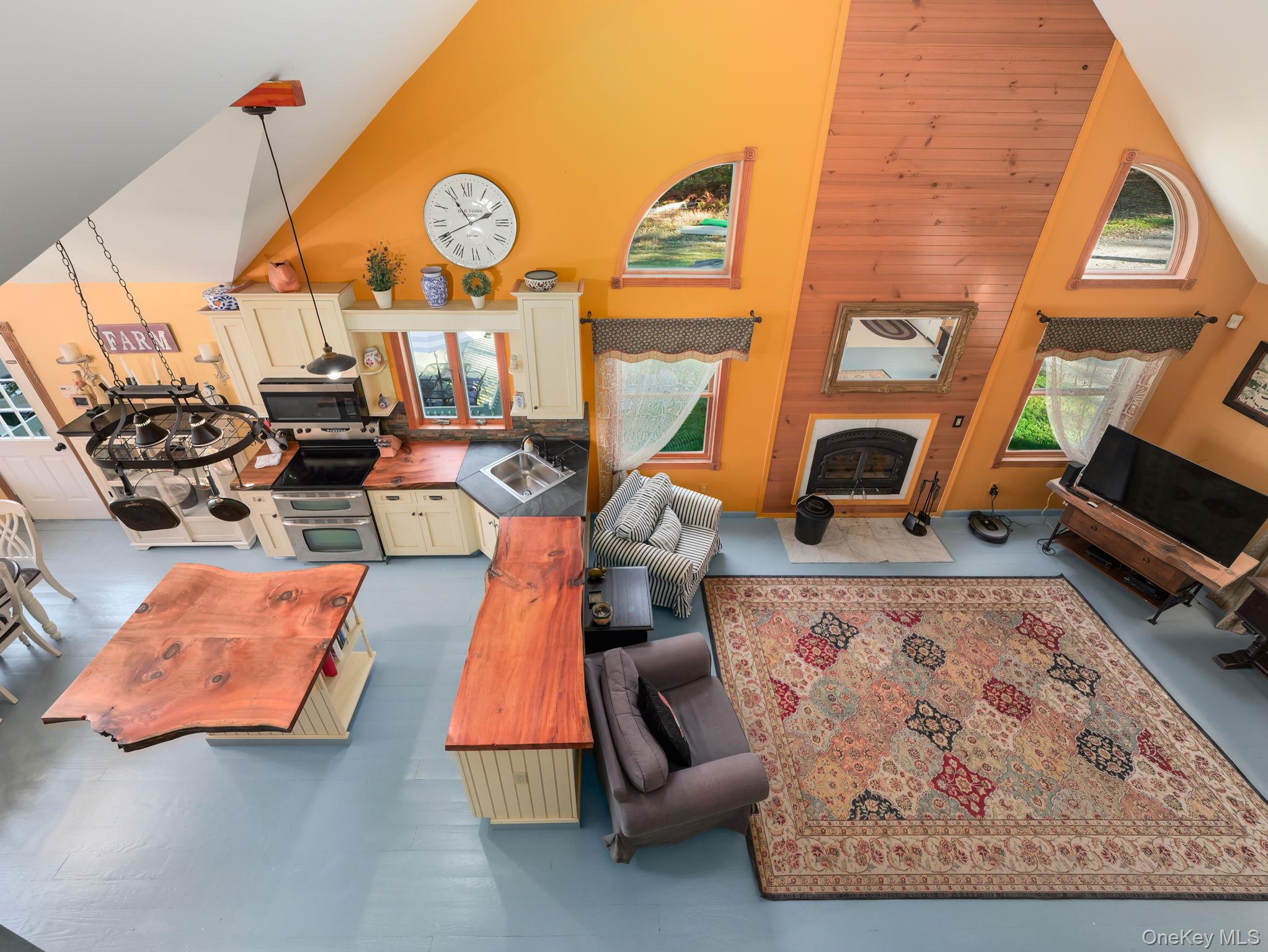 55 Ozeriany Road, Barryville, NY 12719