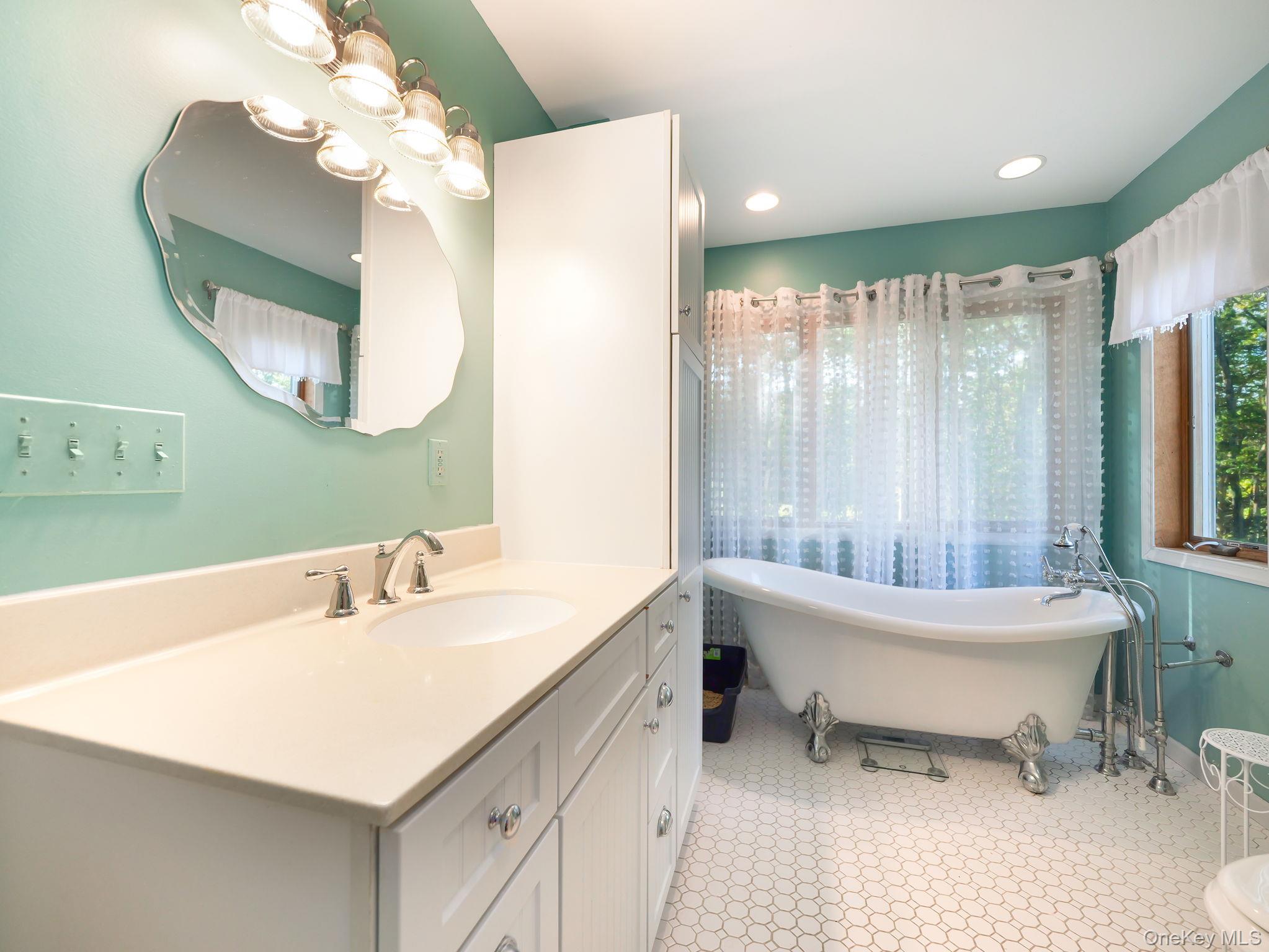 55 Ozeriany Road, Barryville, NY 12719