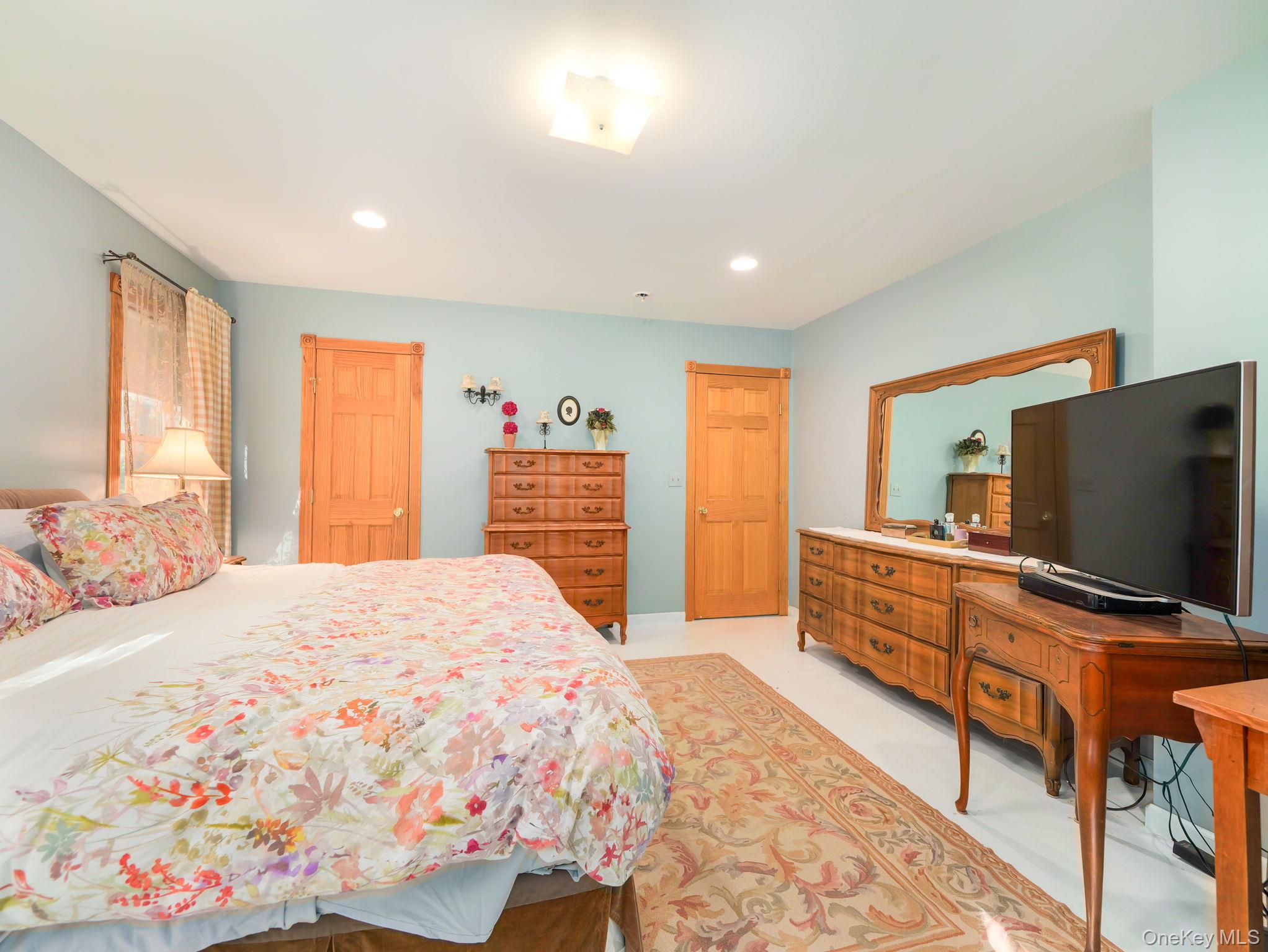 55 Ozeriany Road, Barryville, NY 12719