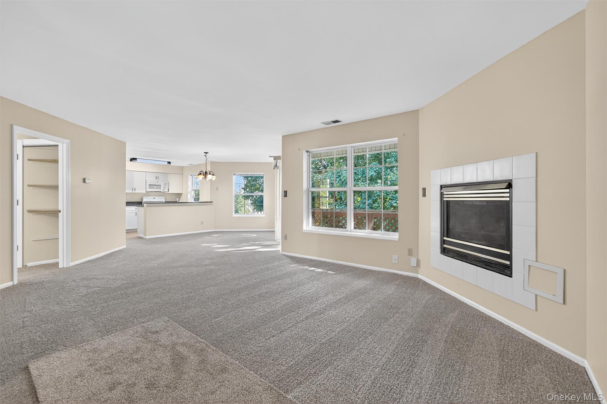 307 Gazebo Court, New Windsor, NY 12553