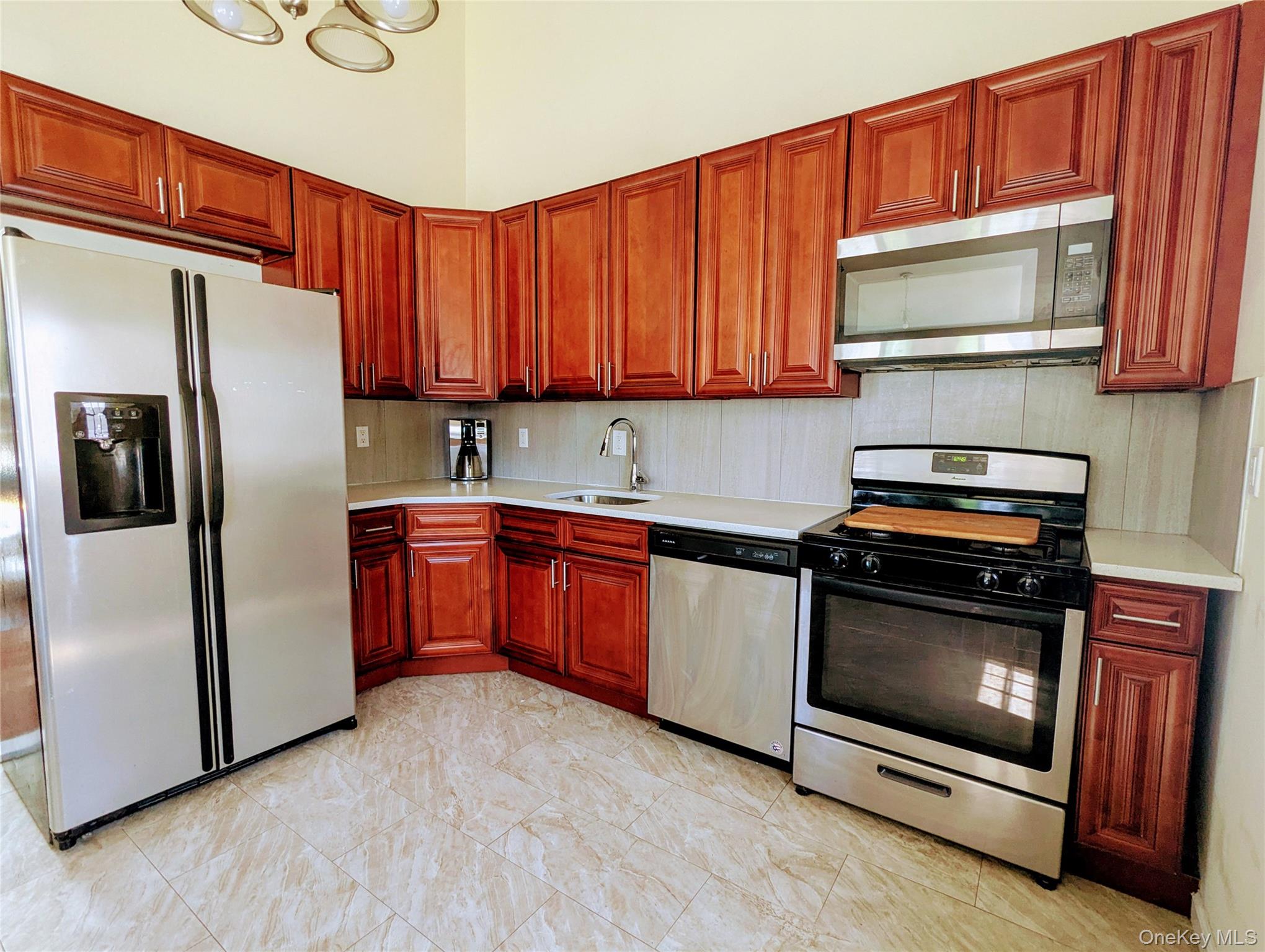 193 Connetquot Road, Bayport, NY 11705