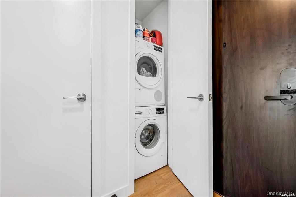 33-66 farrington street, Flushing, NY 11354