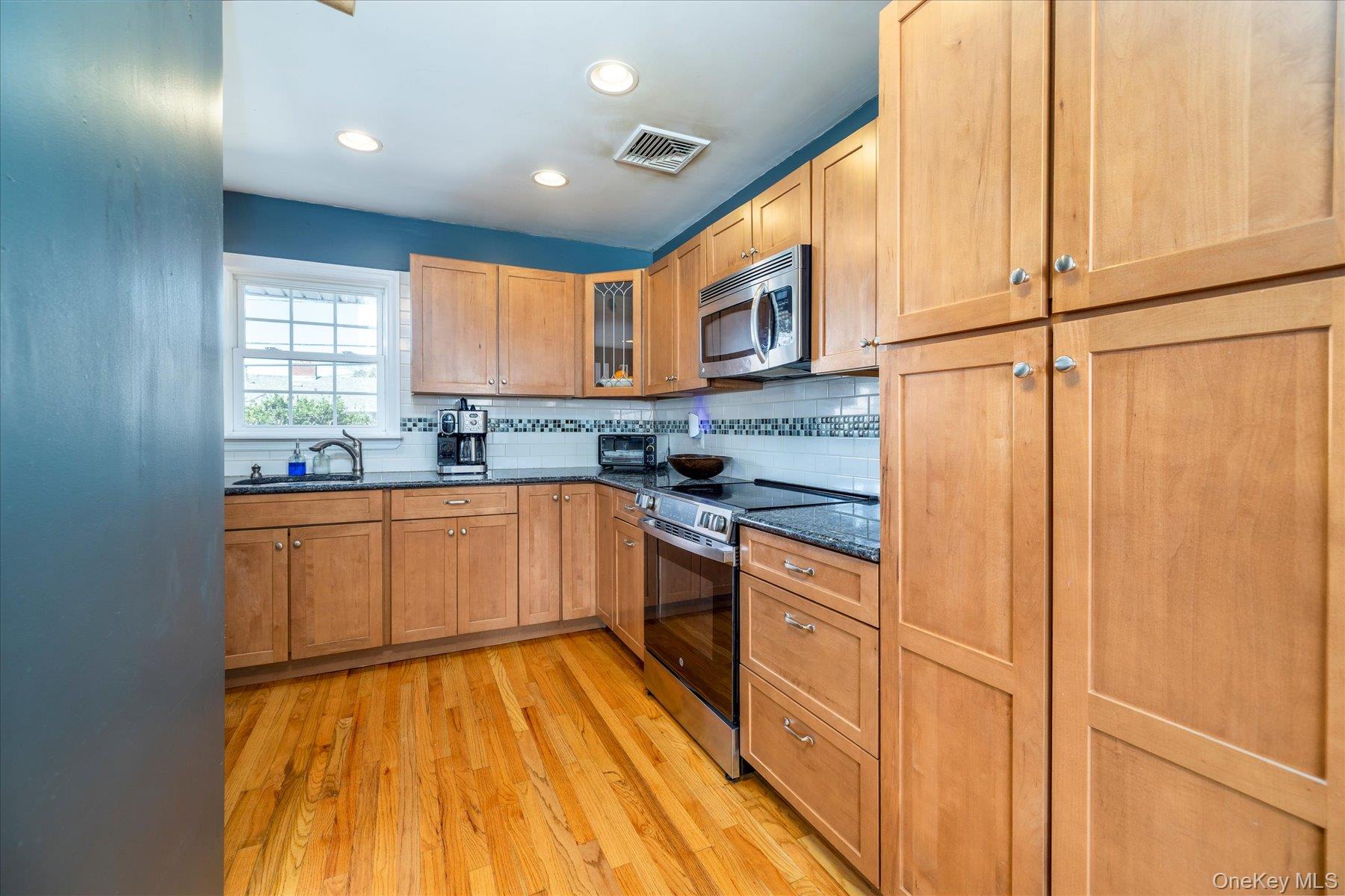 68 Tyler Street, Freeport, NY 11520