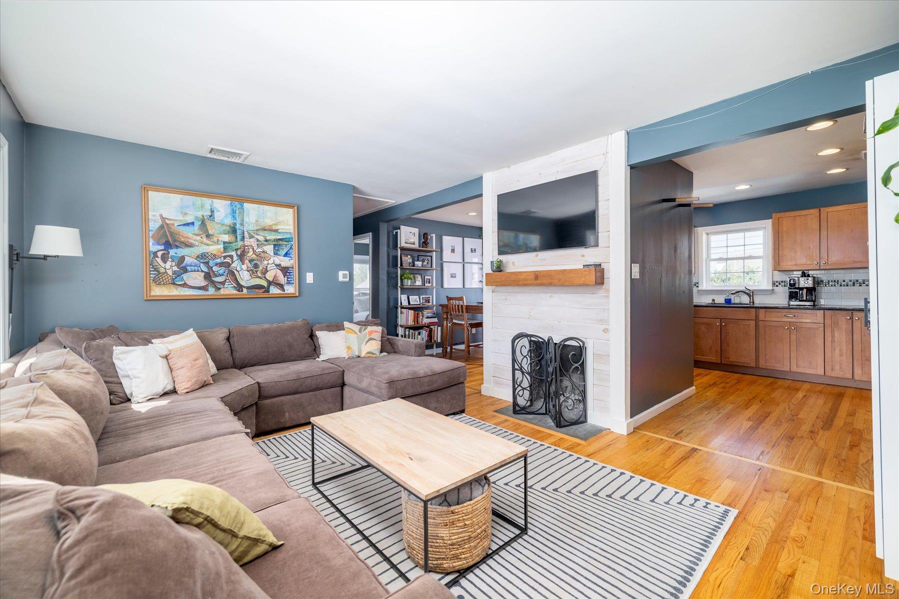 68 Tyler Street, Freeport, NY 11520