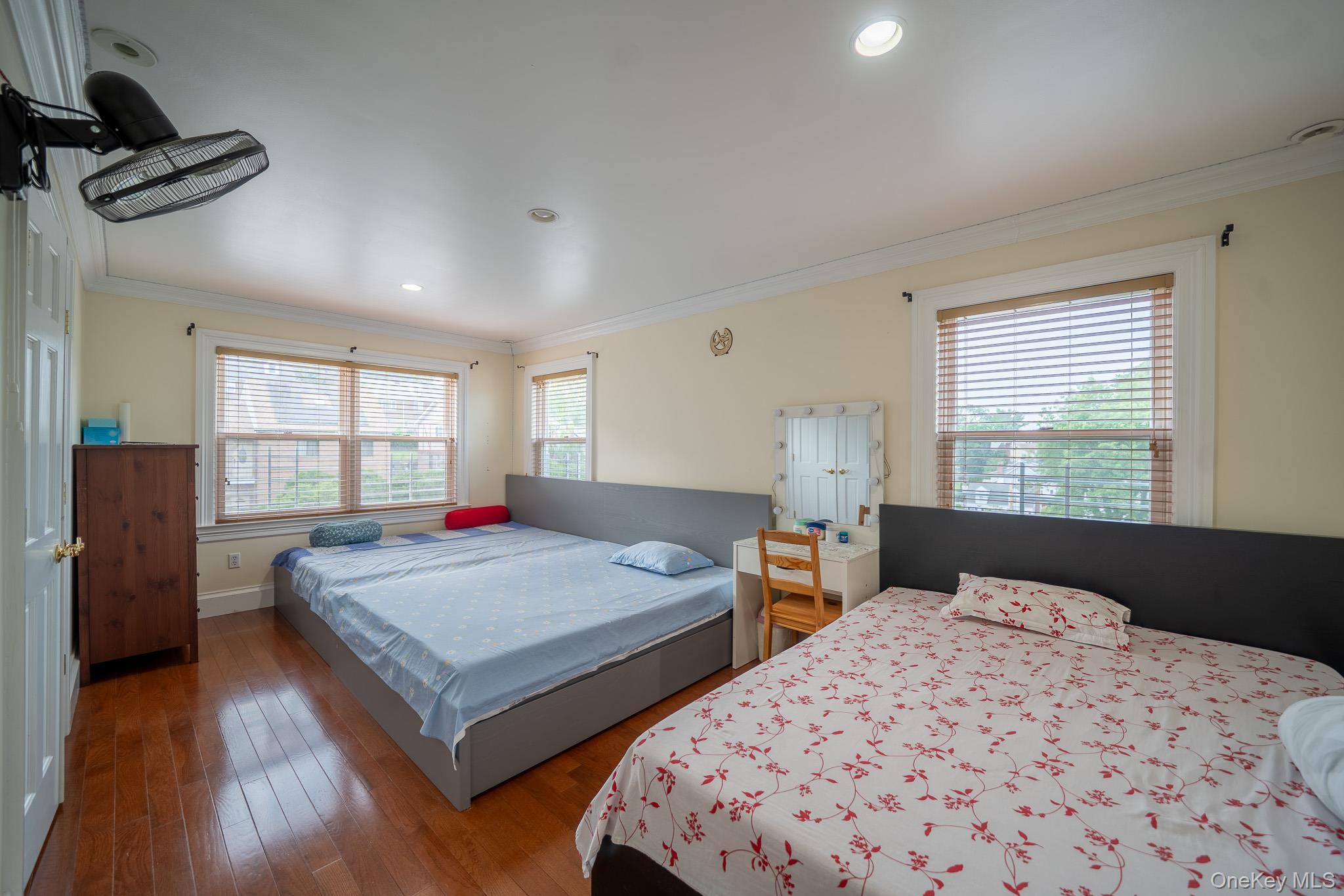 580 Valley Avenue, Yonkers, NY 10703