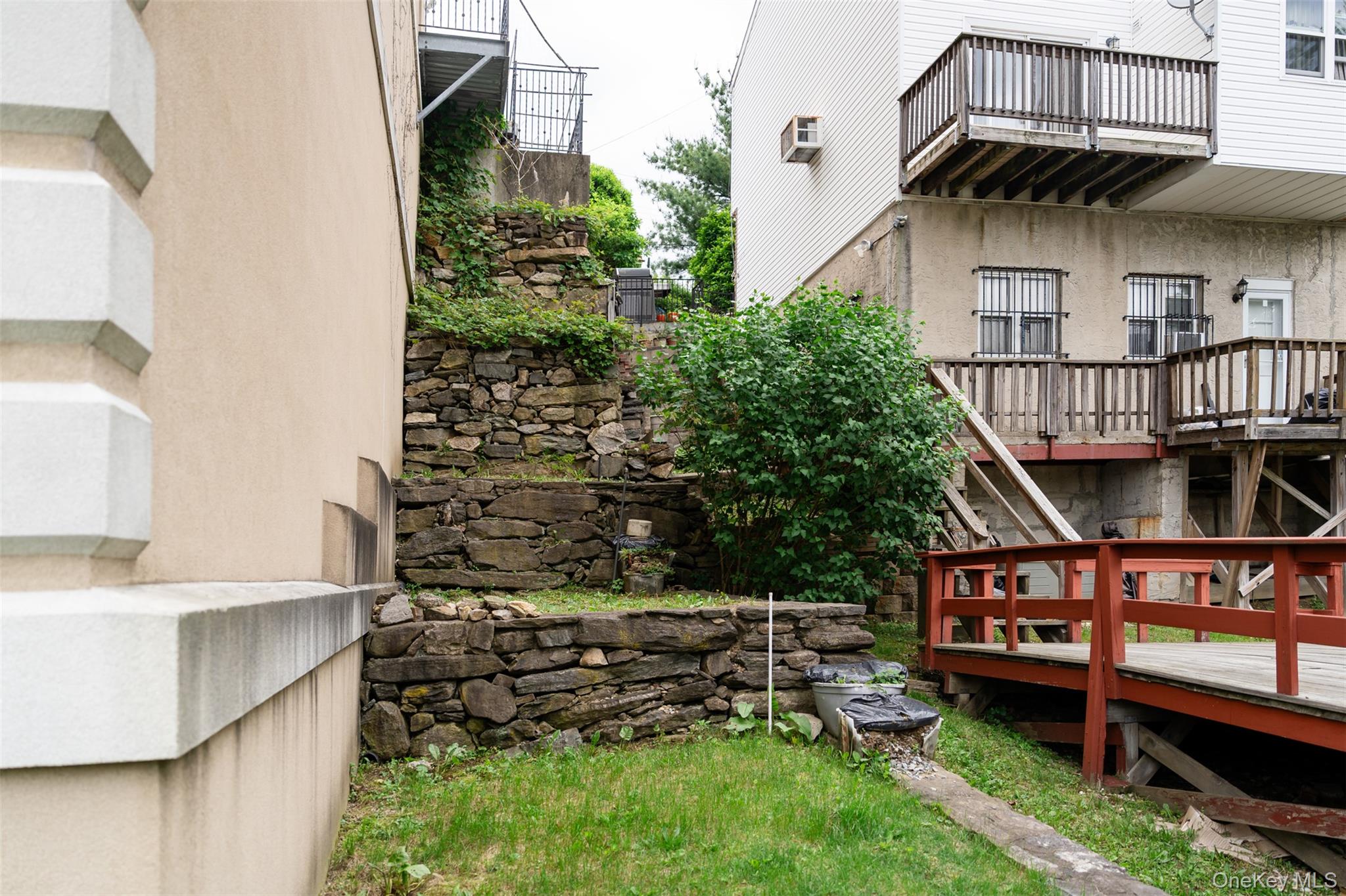 580 Valley Avenue, Yonkers, NY 10703