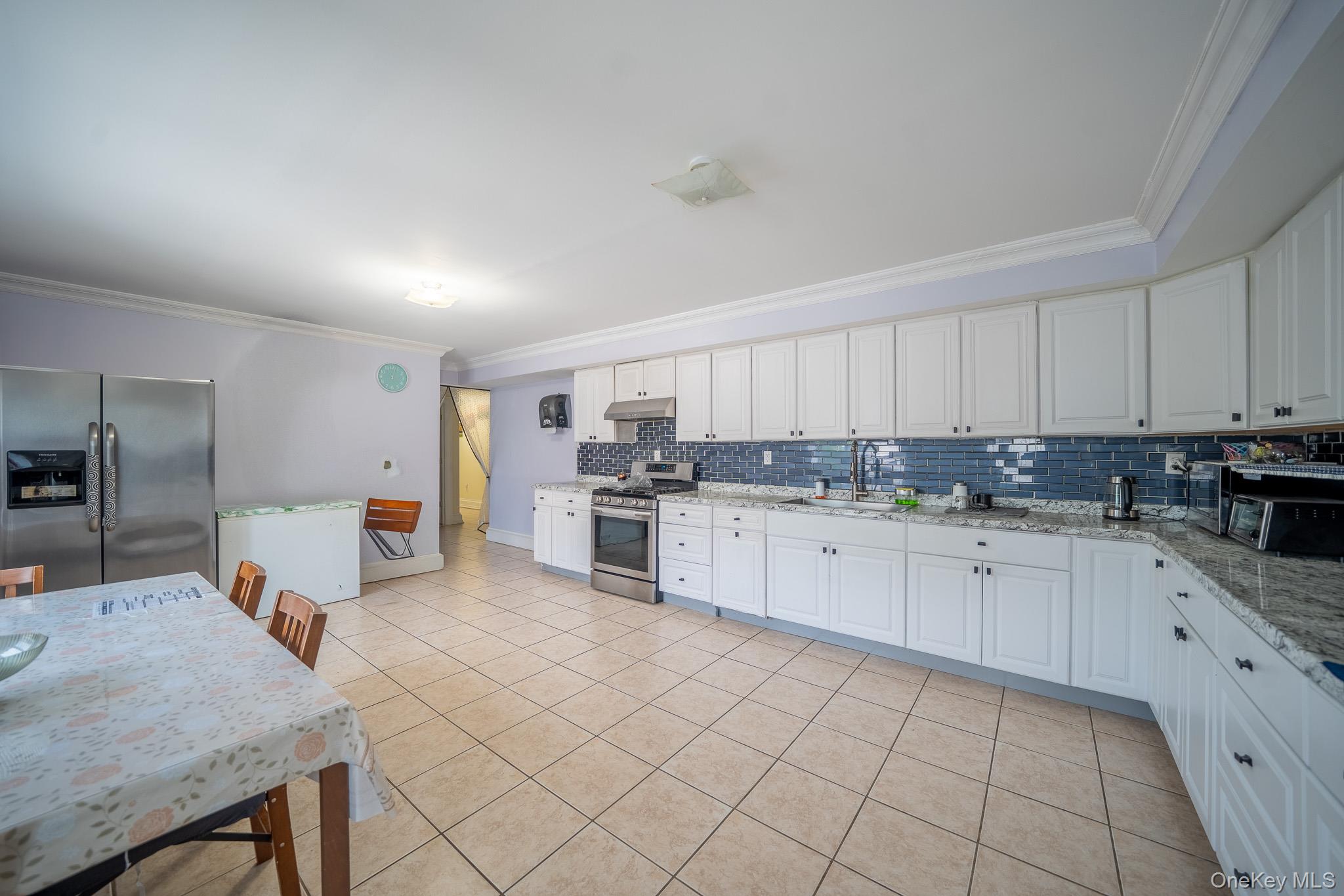 580 Valley Avenue, Yonkers, NY 10703