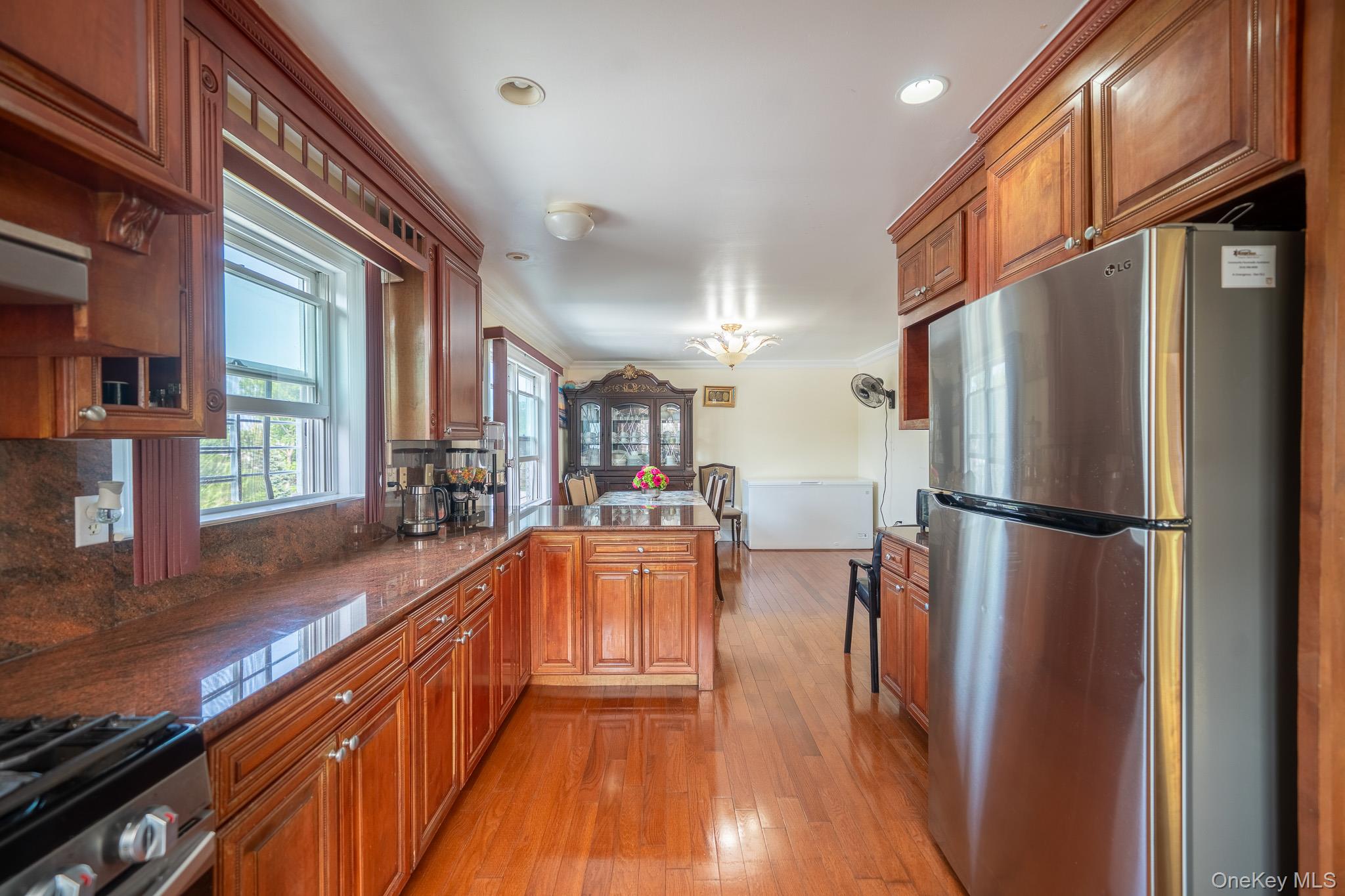 580 Valley Avenue, Yonkers, NY 10703