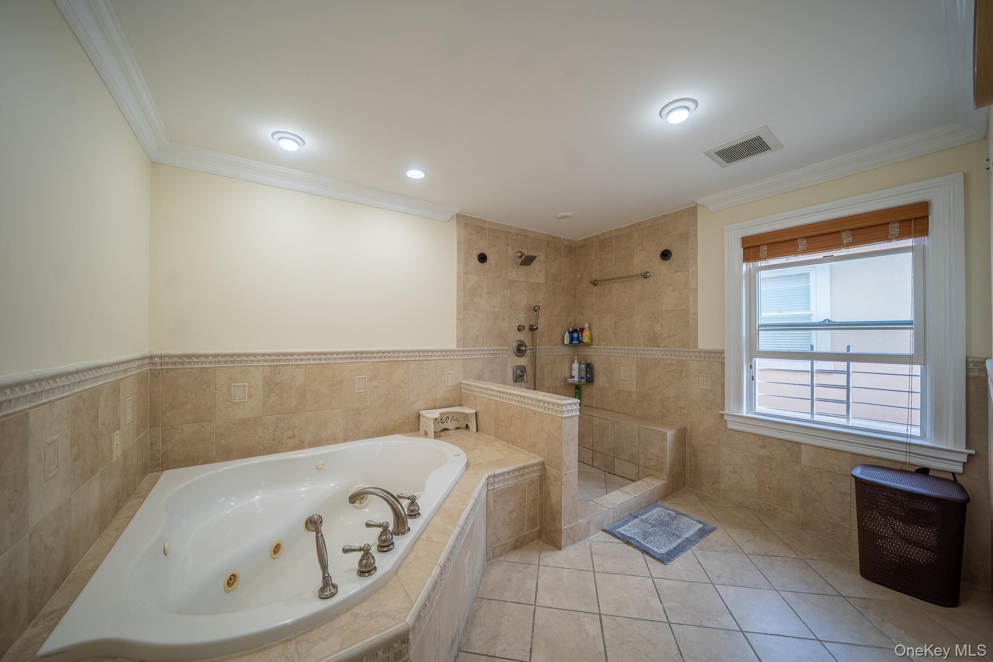 580 Valley Avenue, Yonkers, NY 10703