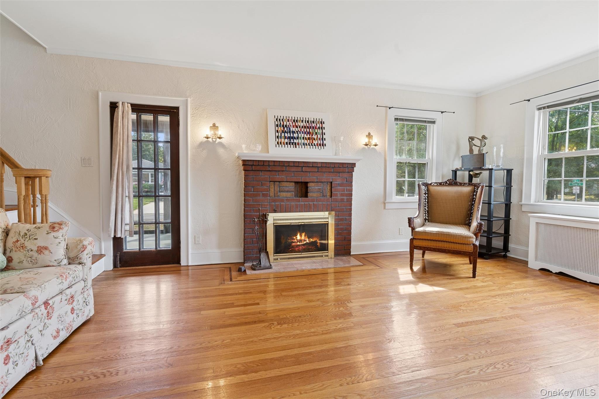 9 Troy Place, Merrick, NY 11566