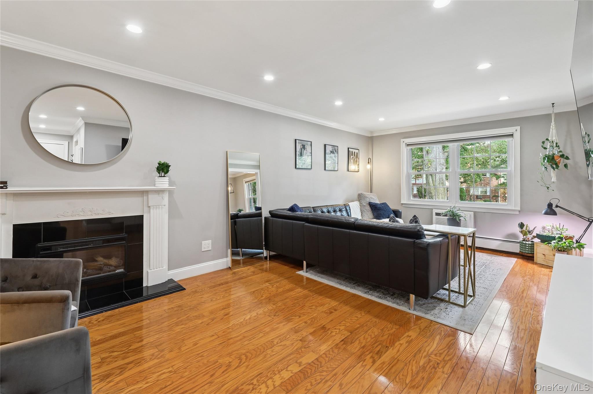 19 Doxbury Lane, Suffern, NY 10901