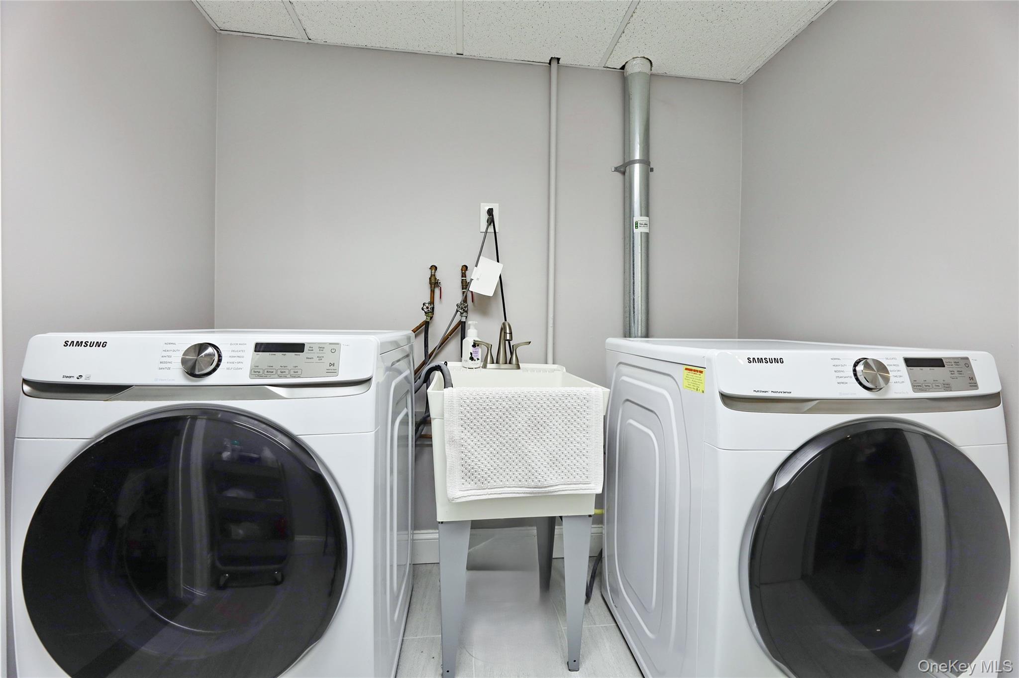 19 Doxbury Lane, Suffern, NY 10901