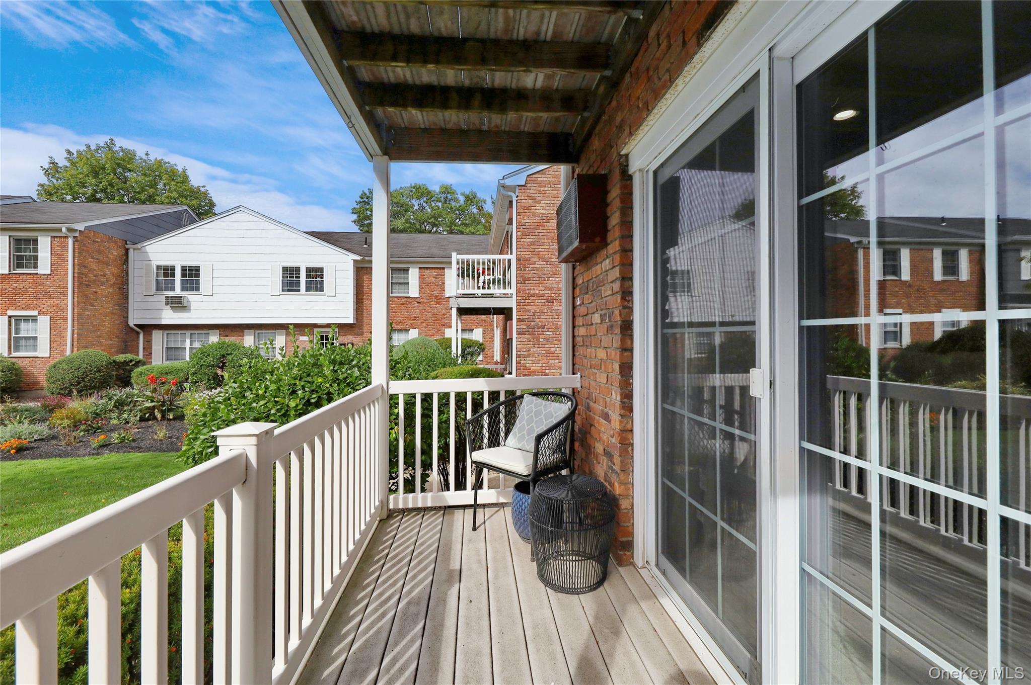 19 Doxbury Lane, Suffern, NY 10901