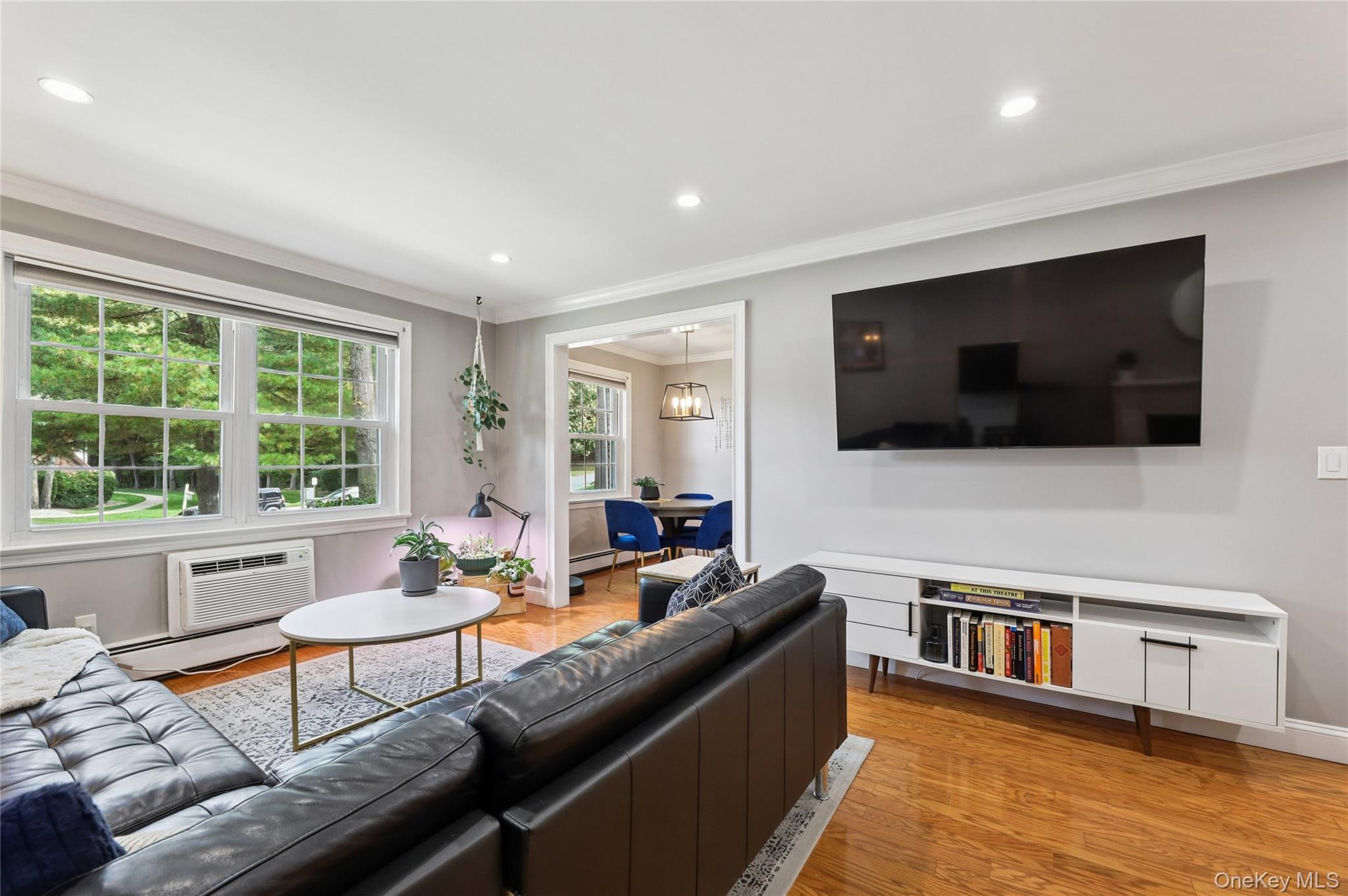 19 Doxbury Lane, Suffern, NY 10901