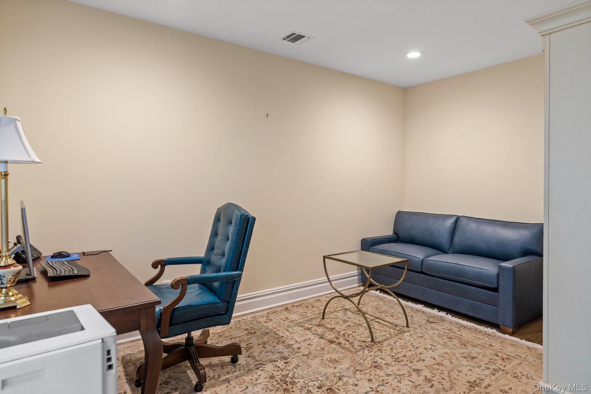 4 Spring Lane, Southampton, NY 11968