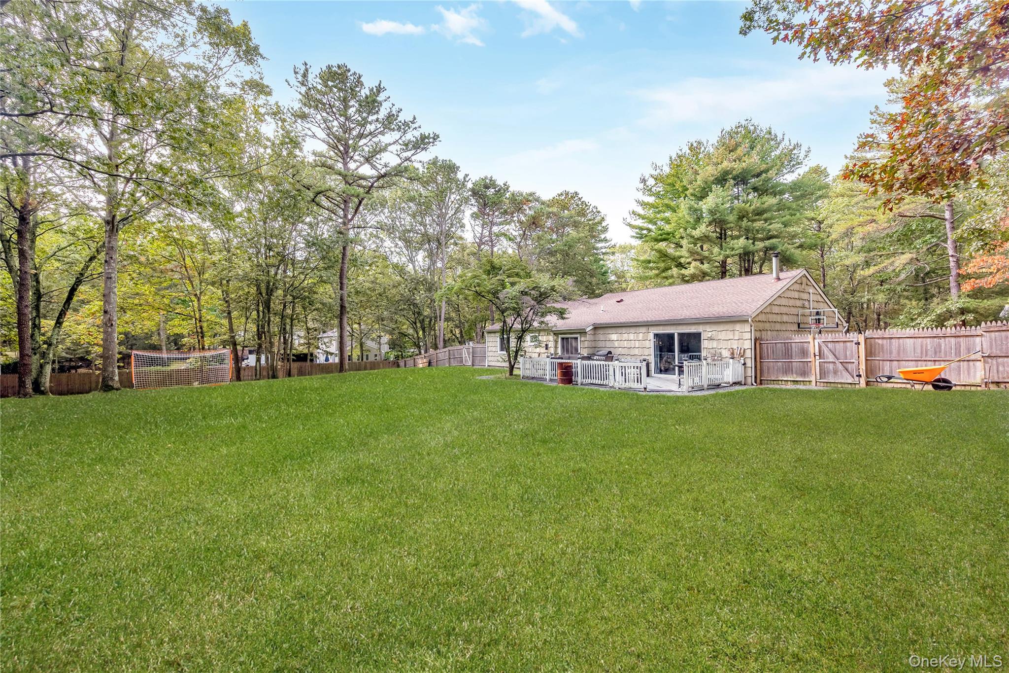 11 Cobblestone Drive, Ridge, NY 11961