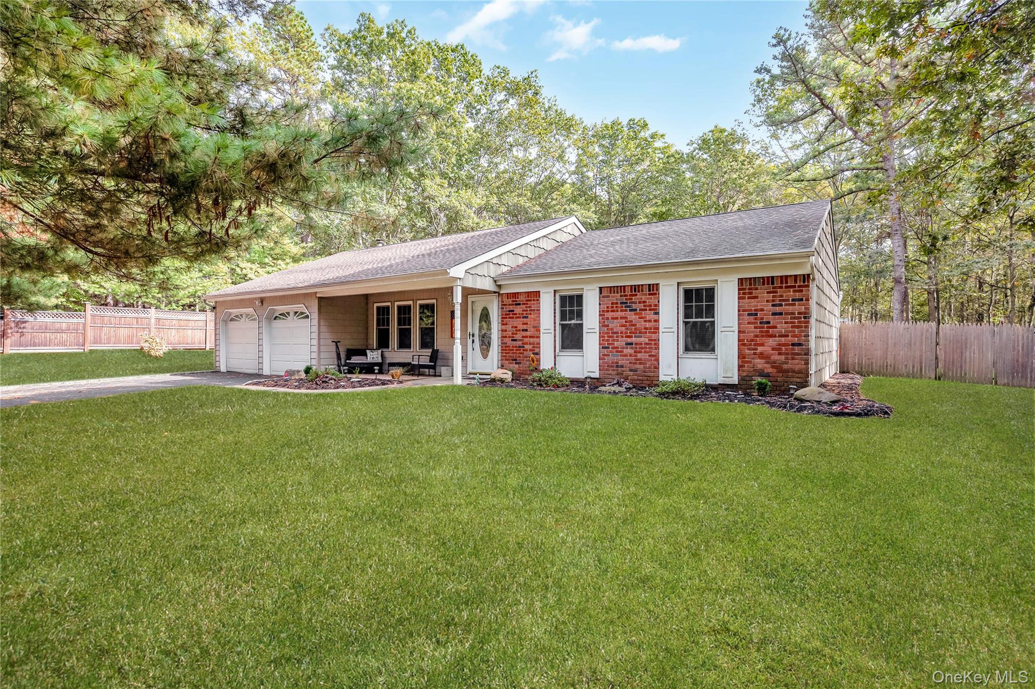 11 Cobblestone Drive, Ridge, NY 11961