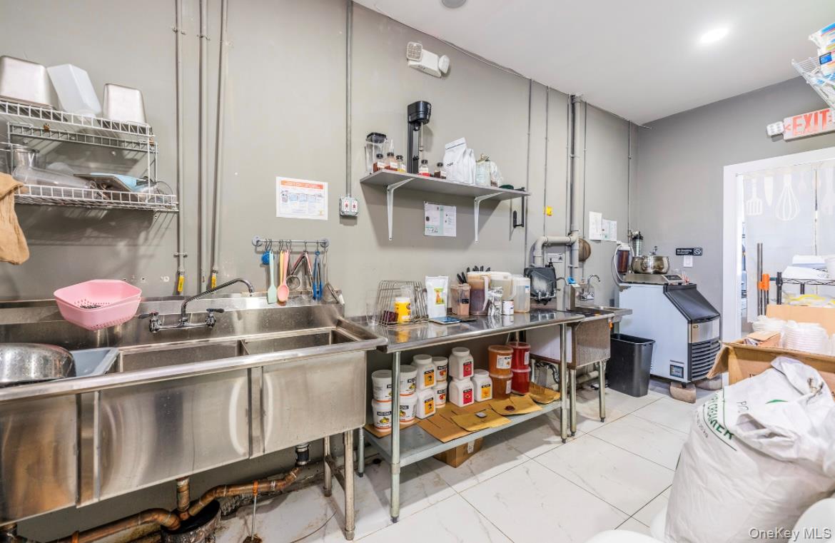 28-82 Merrick Rd, Bellmore, NY 11710