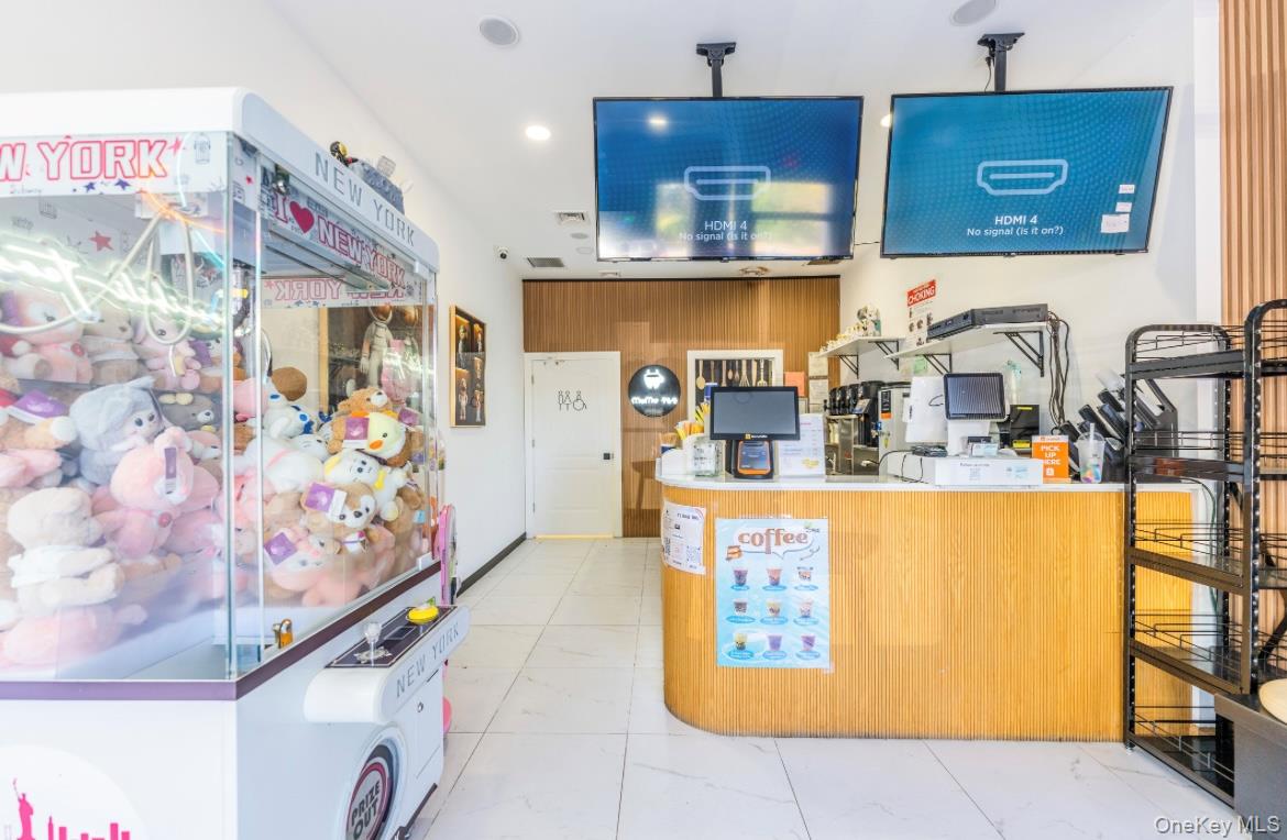 28-82 Merrick Rd, Bellmore, NY 11710