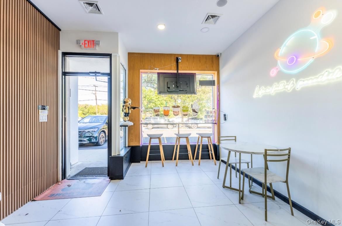 28-82 Merrick Rd, Bellmore, NY 11710