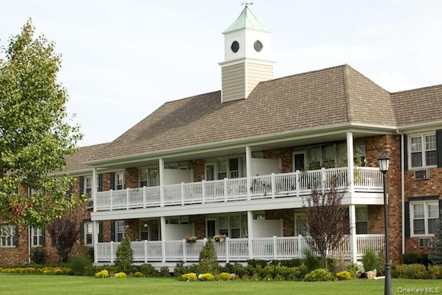 63 Prospect Avenue # 1W, Hewlett, NY 11557