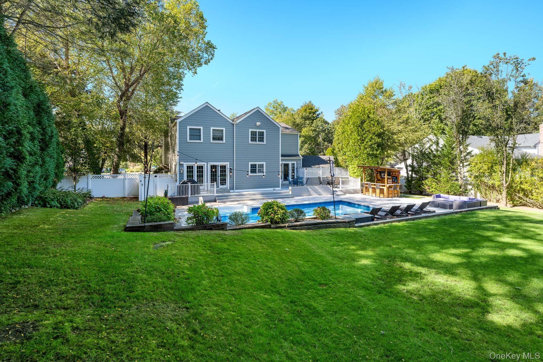 15 Rockinghorse Trail, Rye Brook, NY 10573