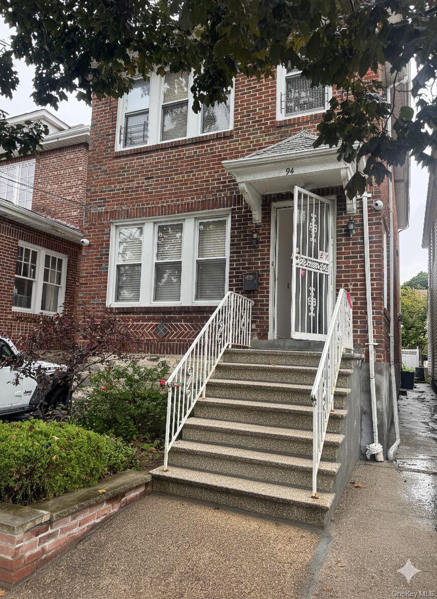 94 Hyatt Avenue, Yonkers, NY 10704