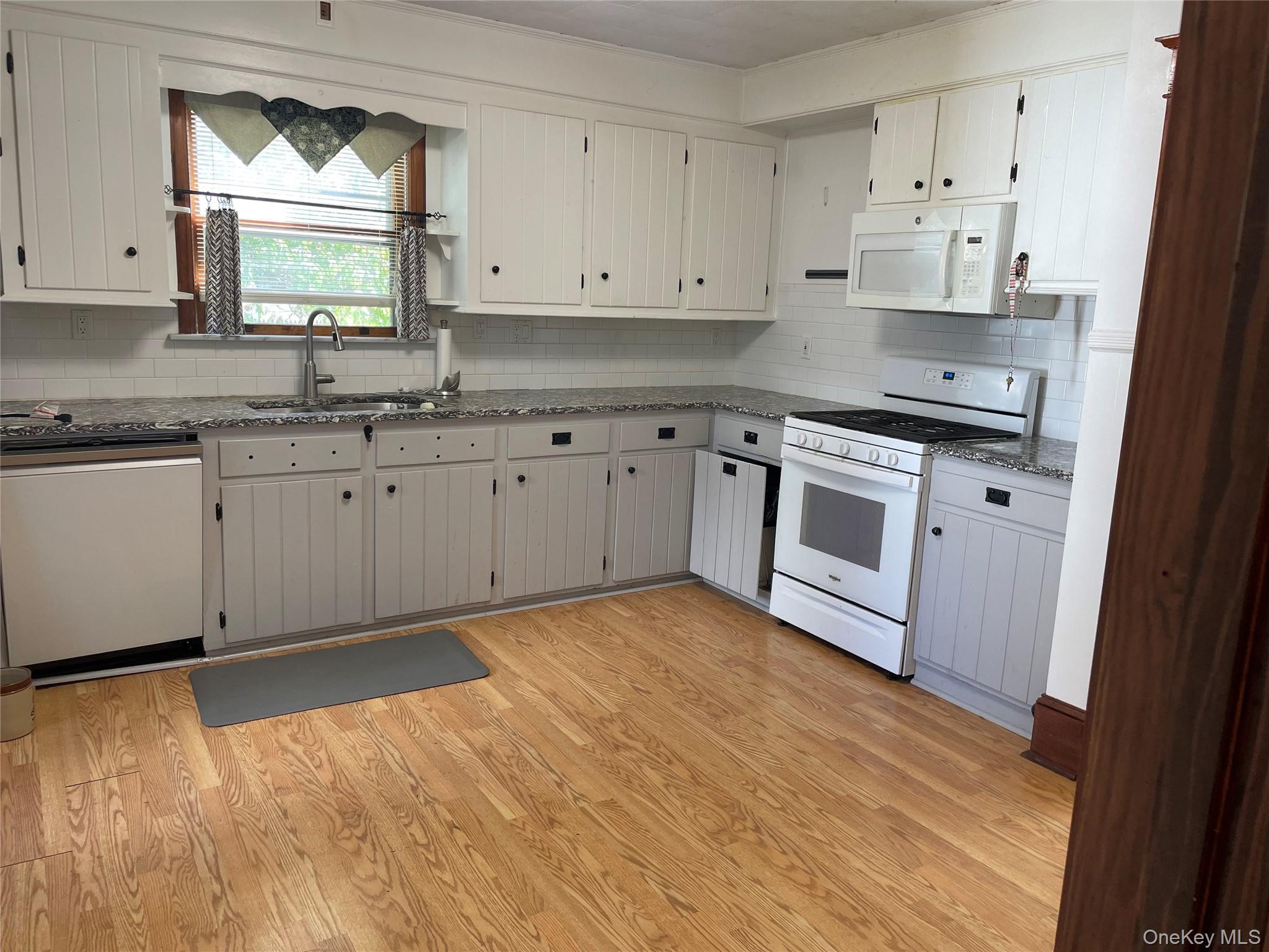 10 Downey Avenue, Wappingers Falls, NY 12590