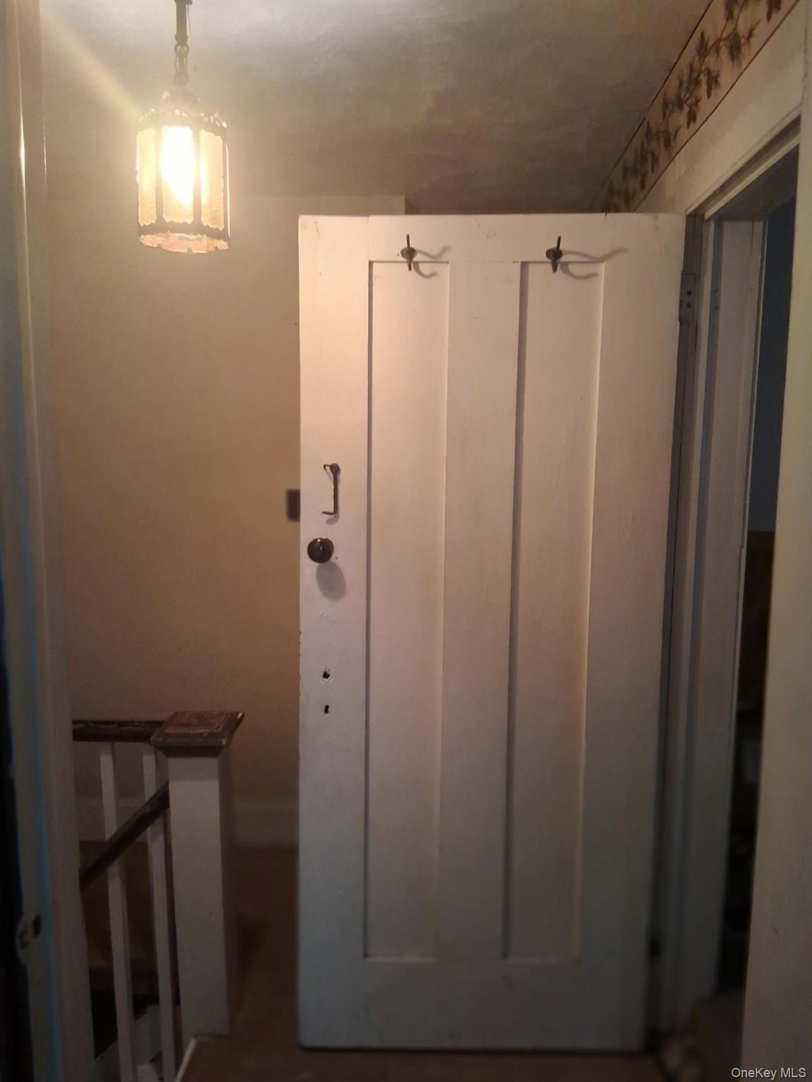 84 North Road, Red Hook, NY 12571