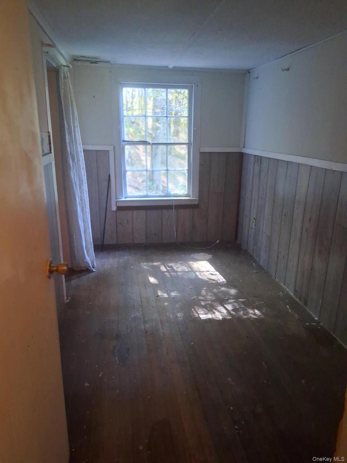 84 North Road, Red Hook, NY 12571