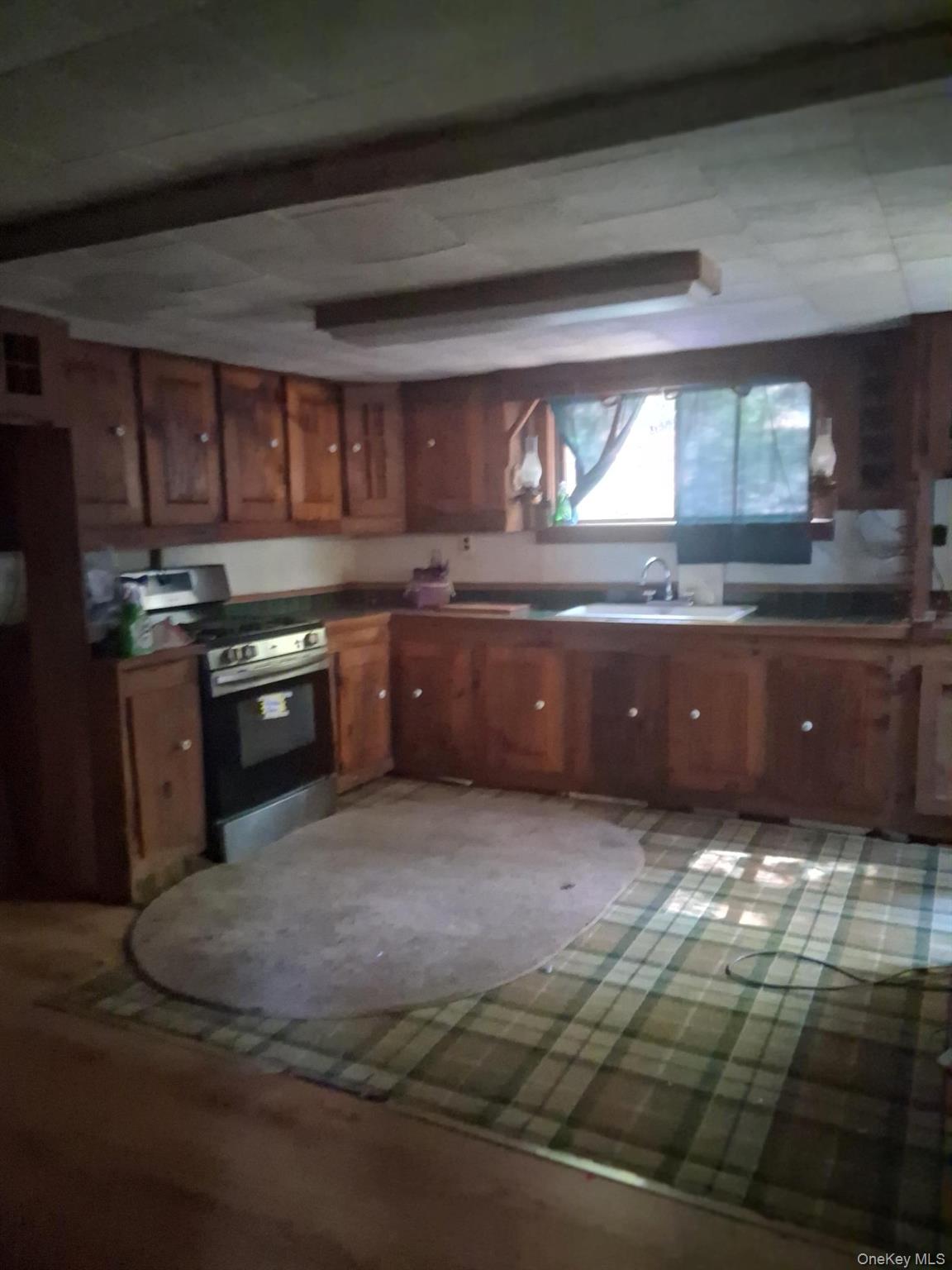 84 North Road, Red Hook, NY 12571