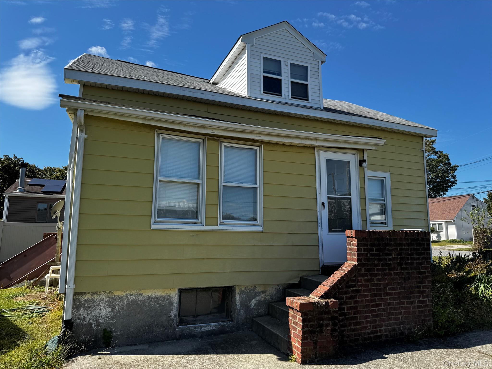 1573 9th Street, West Babylon, NY 11704