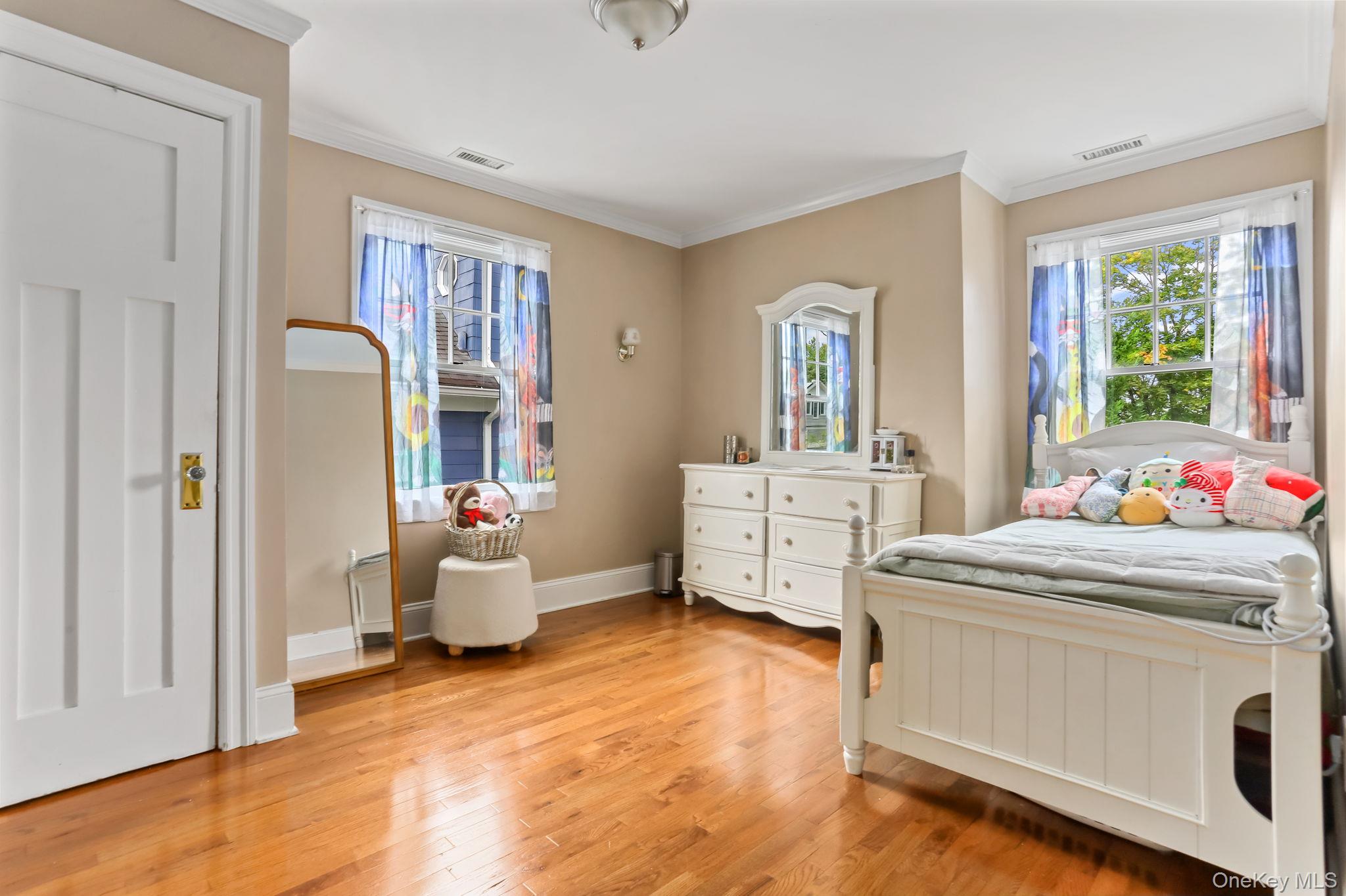 30 Grove Street, Pleasantville, NY 10570