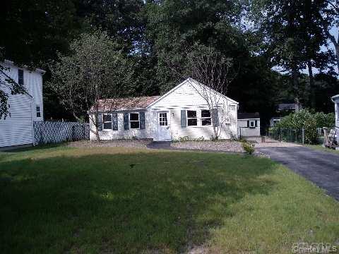 44 Grant Street, East Northport, NY 11731