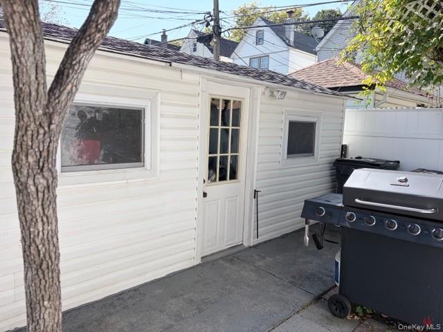 7818 65th Street, Glendale, NY 11385