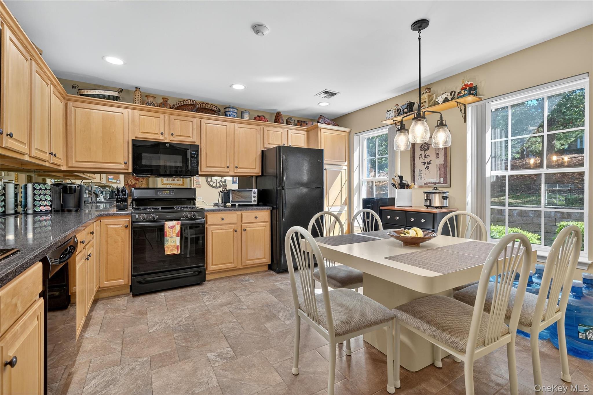 67 Jamie Court, Suffern, NY 10901