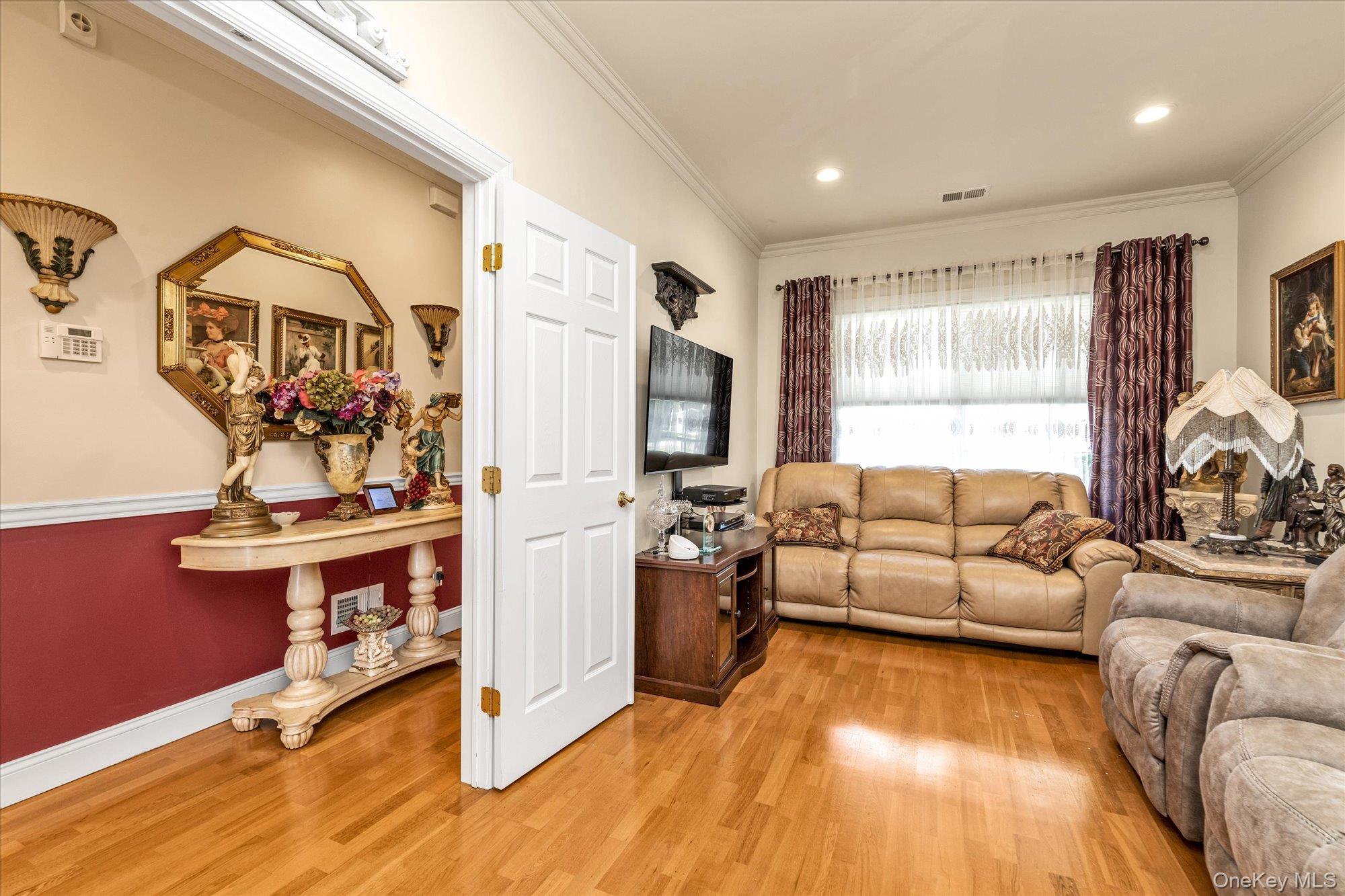 145 Maya Circle, Central Islip, NY 11722