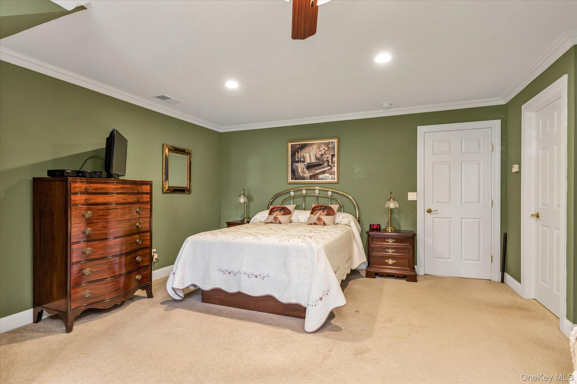 145 Maya Circle, Central Islip, NY 11722