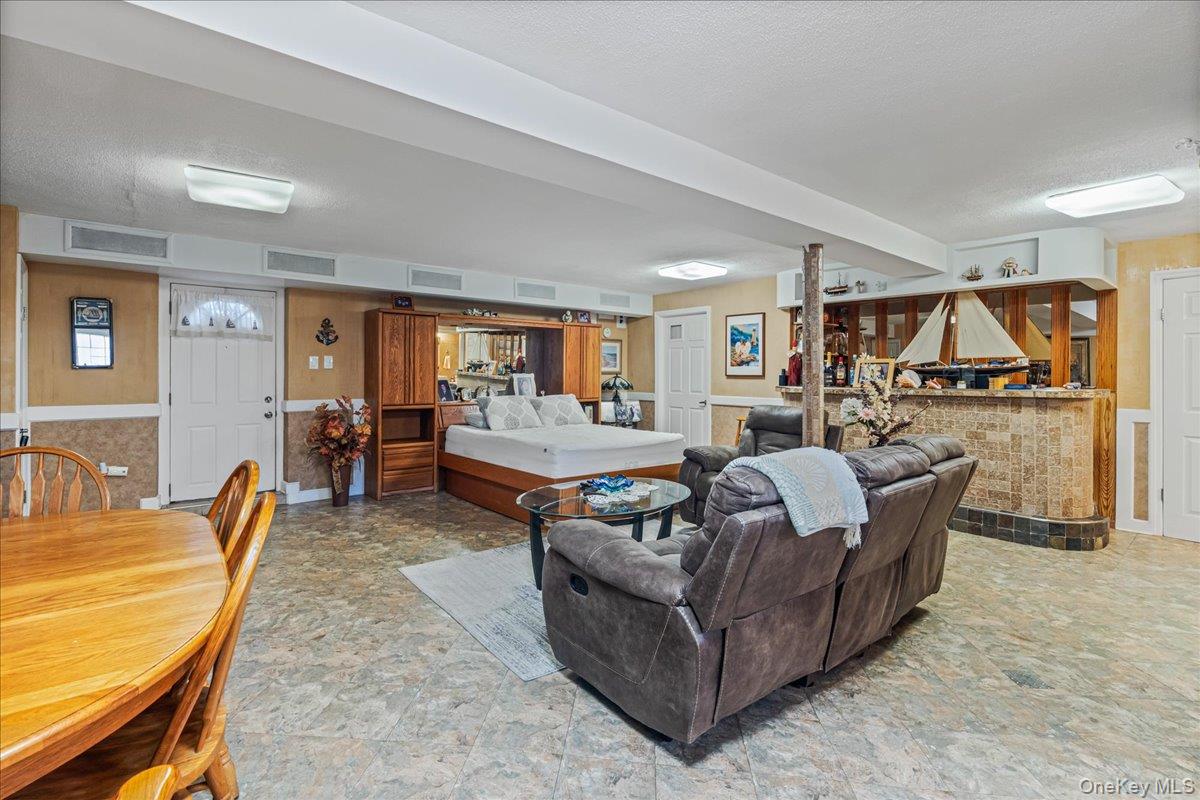 15016 26th Avenue, Flushing, NY 11354