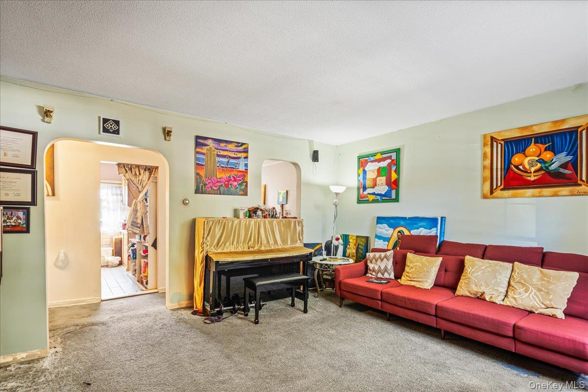 15016 26th Avenue, Flushing, NY 11354