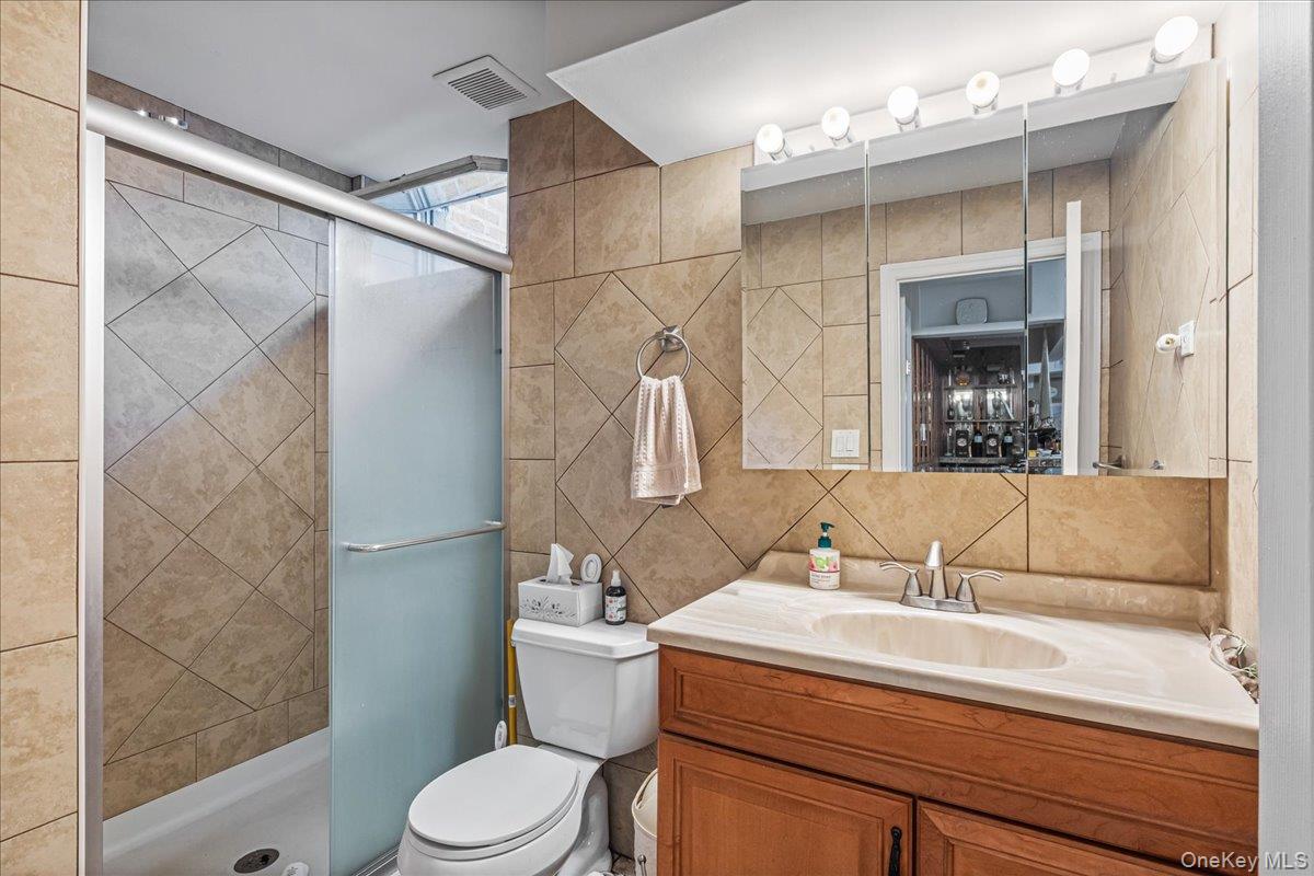 15016 26th Avenue, Flushing, NY 11354